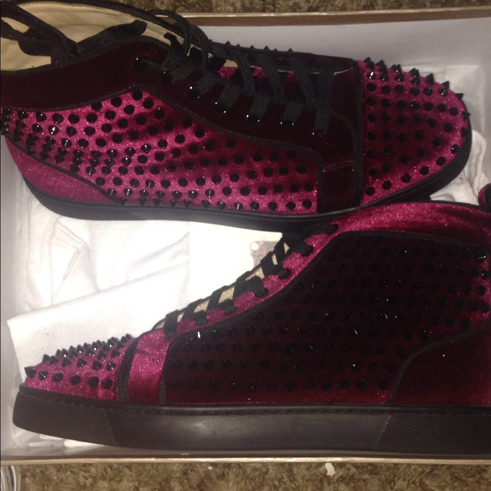 Maroon velvet Christian Louboutin